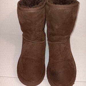 WOMEN'S UGG CLASSIC SHORT BOOTS BROWN SIZE 5